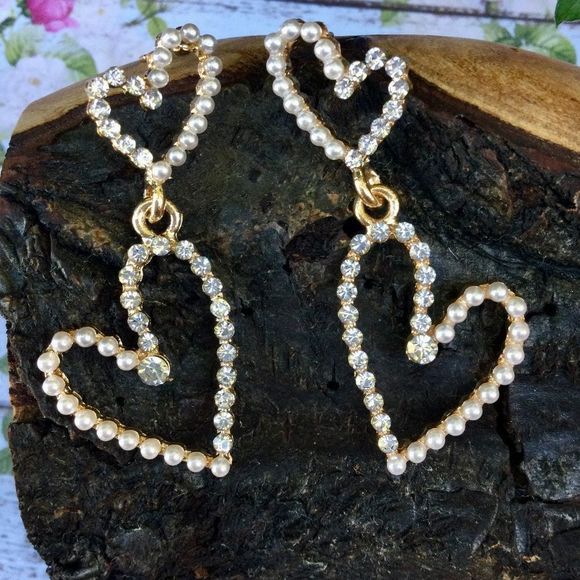 🏷️ Open Heart Post Earrings Clear Crystals Faux Pearls Gold Tone - Picture 1 of 5